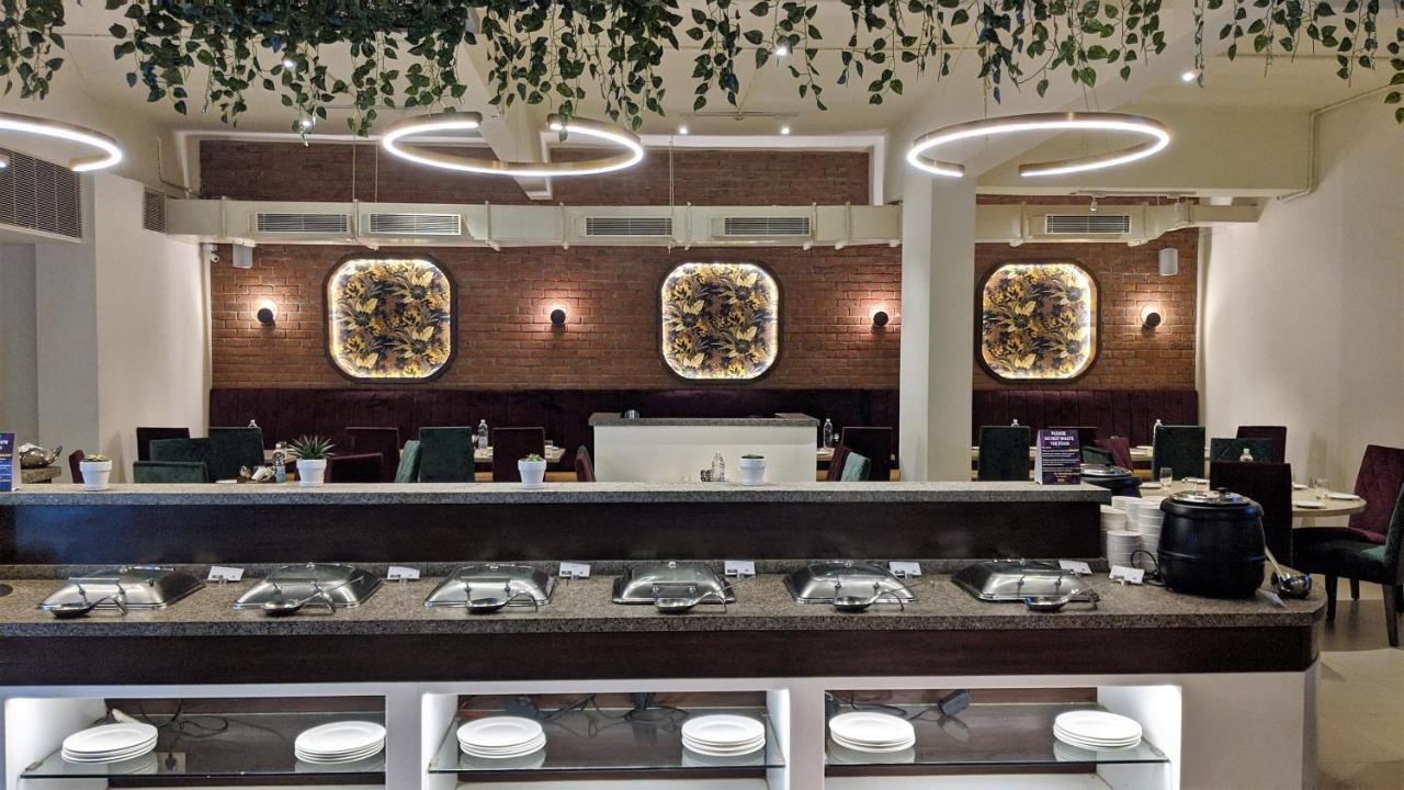 Blu Petal - A Business Hotel Bangalore Ngoại thất bức ảnh