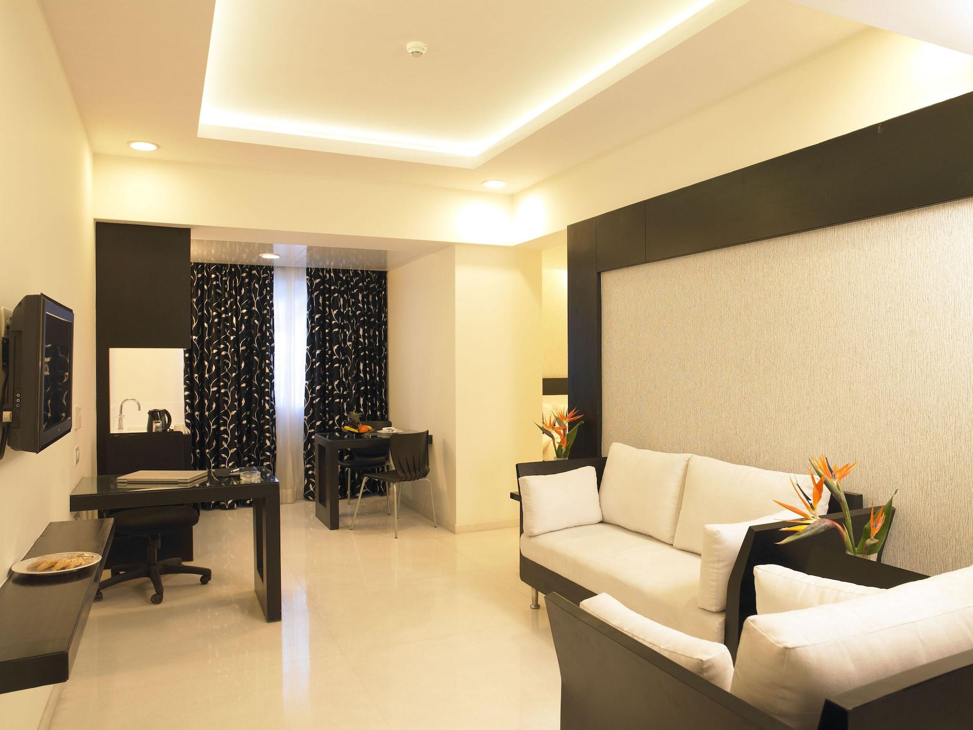 Blu Petal - A Business Hotel Bangalore Ngoại thất bức ảnh