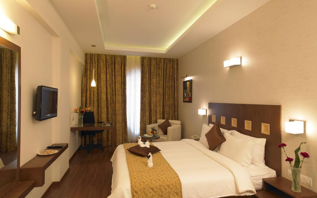 Blu Petal - A Business Hotel Bangalore Ngoại thất bức ảnh