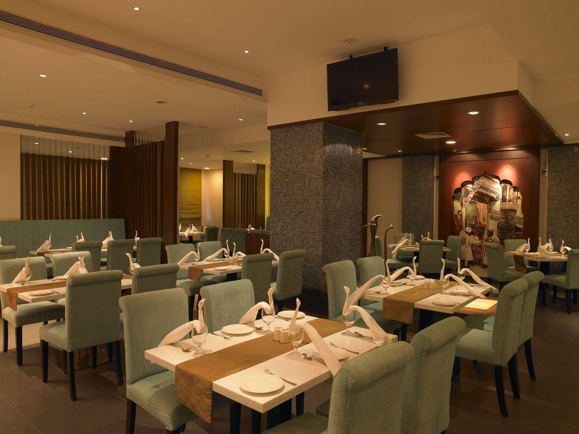 Blu Petal - A Business Hotel Bangalore Ngoại thất bức ảnh